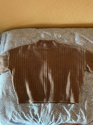 Jersey punto marrón taupe cuello alto