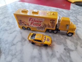 Camión y Coche Cars Fiber Fuel