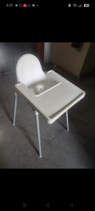 Trona infantil blanca