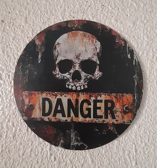 Póster Metal Vintage Desgastado "Danger I"