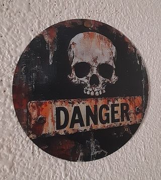Póster Metal Vintage Desgastado "Danger I"