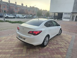 Opel Astra 1.7 CDTI 110CV EXCELLENCE 2014