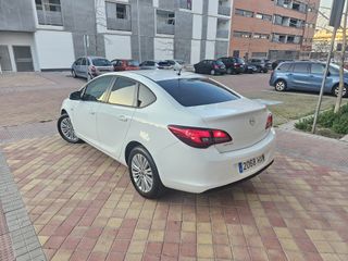 Opel Astra 1.7 CDTI 110CV EXCELLENCE 2014
