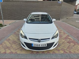 Opel Astra 1.7 CDTI 110CV EXCELLENCE 2014