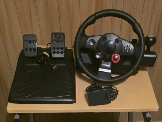 Volante Logitech Driving Force GT
