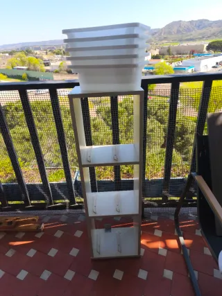 Estantería Ikea Beige y Blanca