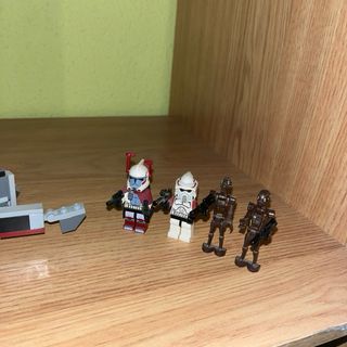 LEGO Star Wars 9488 Elite Clone Trooper & Commando
