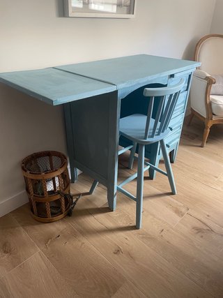 Escritorio vintage azul +silla