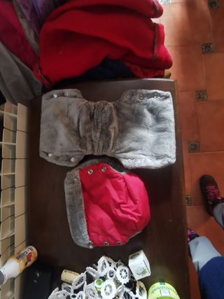Manoplas para carrito de bebé grises