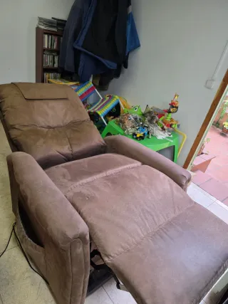 Sillón eléctrico reclinable y levanta personas