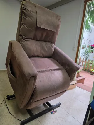 Sillón eléctrico reclinable y levanta personas