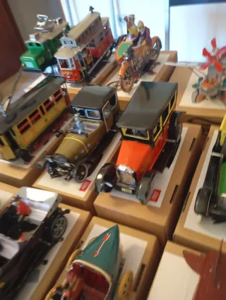 GRAN LOTE 19 JUGUETES HOJALATA PAYÁ EN CAJA