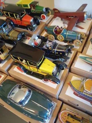 GRAN LOTE 19 JUGUETES HOJALATA PAYÁ EN CAJA