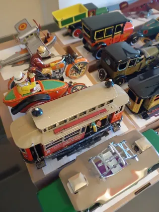 GRAN LOTE 19 JUGUETES HOJALATA PAYÁ EN CAJA