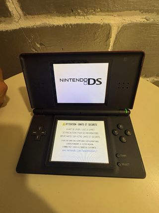 Nintendo DS Rojo + Cargador