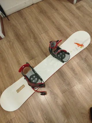 Snowboard Quechua + Attacchi Wedze + Sacco