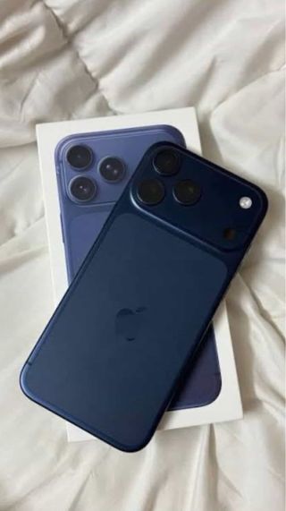 iPhone 17 Pro Max Azul Marinho