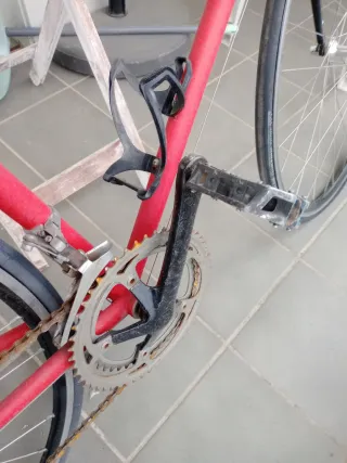 Bicicleta de carretera roja