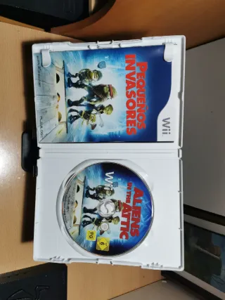 Pequeños Invasores Wii