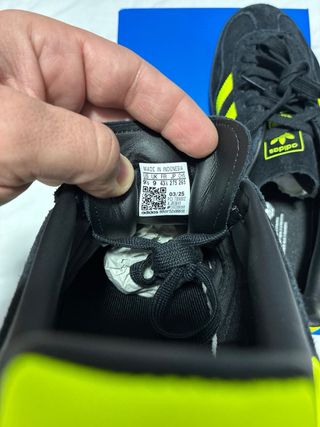 Adidas Gazelle Indoor Negro y Amarillo