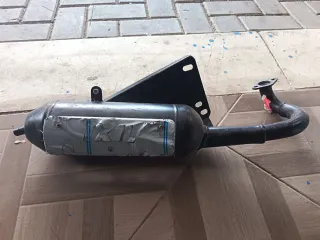 Escape IXIL para Scooter Negro