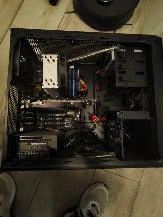 Ordenador PC Gaming be quiet! 700W