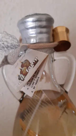 Botella de vidrio decorada