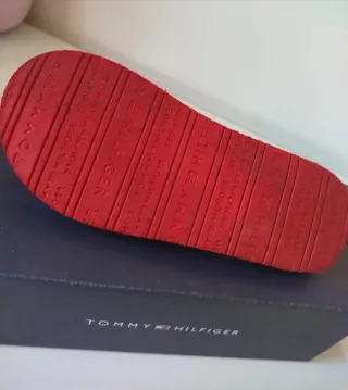 CHANCLAS TOMMY NIÑO