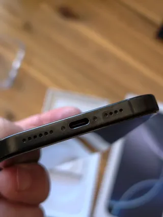 iPhone 16 Pro Max 100% Batería