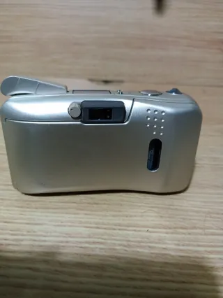 Cámara Olympus mju: ZOOM 115 Quartz Date