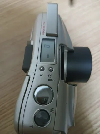 Cámara Olympus mju: ZOOM 115 Quartz Date