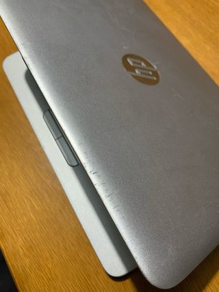HP EliteBook 820 G3