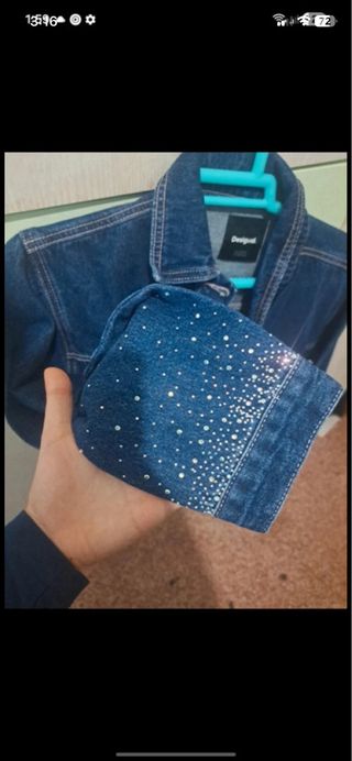 Chaqueta vaquera Desigual con brillo
