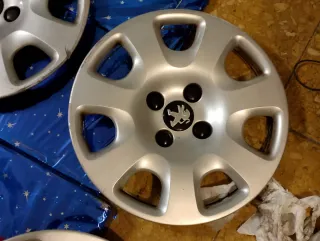 Tapacubos Peugeot Partner 15 (1 unidad)