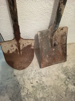 2 Palas de madera y metal