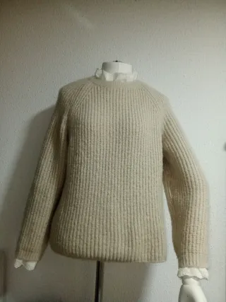Jersey Jesei beige con cuello y manga