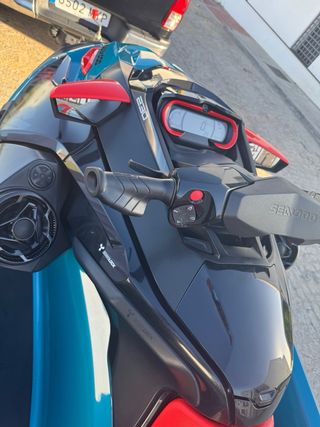 Sea-Doo 230 Wake Pro