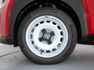 FIAT GRANDE PANDA ELECTRICO AUTOMATICO RED