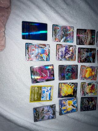 30 Cartas Pokémon
