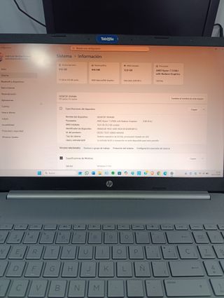 PORTATIL RYZEN 7  5700u 32 memoria 1 TB disco duro