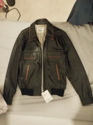 Chaqueta Zara Cuero Negra