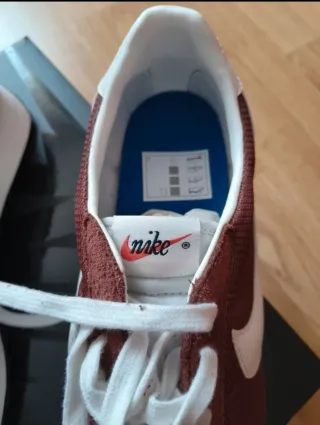 A ESTRENAR DEPORTIVAS NIKE T. 42,5 DE CABALLERO