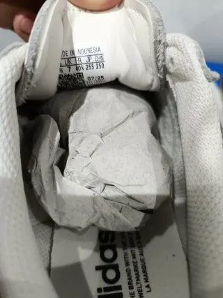 Zapatillas Adidas Talla 40.5 Blancas y Negras