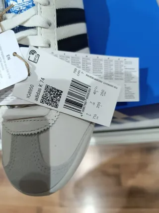 Zapatillas Adidas Talla 40.5 Blancas y Negras