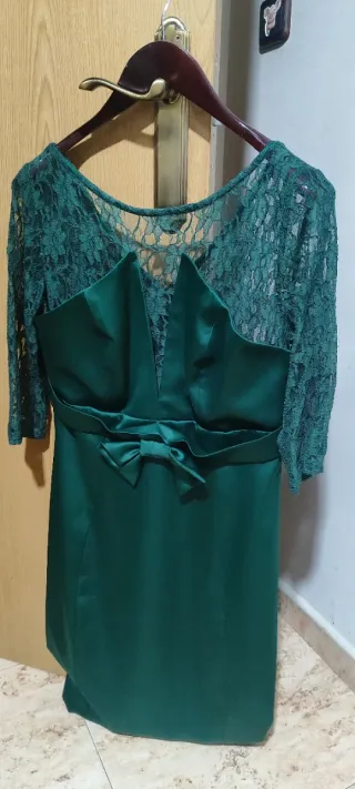 Vestido de fiesta verde esmeralda