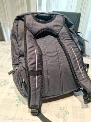 Mochila Geonaute Negra y Beige