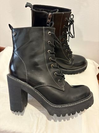 Botas militares negras mujer marca Refresh