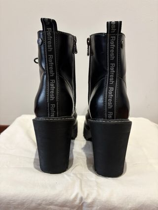Botas militares negras mujer marca Refresh