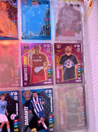 Lote cromos 7 kl +  3 álbumes Adrenalyn