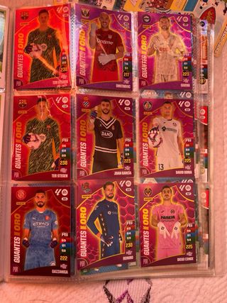 Lote cromos 7 kl +  3 álbumes Adrenalyn